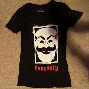 Mr Robot loot crate t-shirt